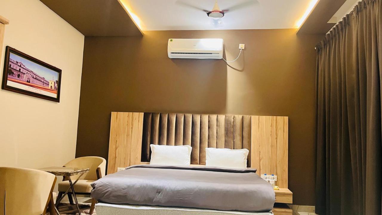 Sargawa The Palace Resort Ambikapur Extérieur photo