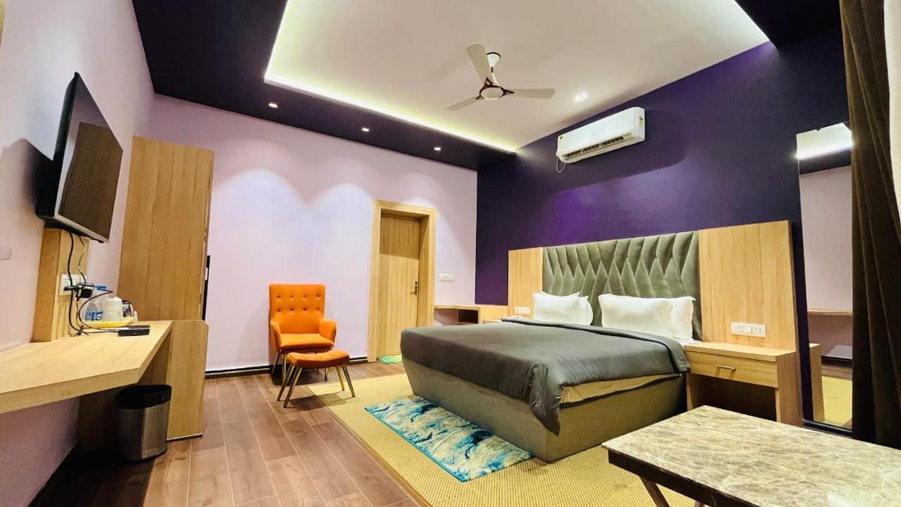 Sargawa The Palace Resort Ambikapur Extérieur photo