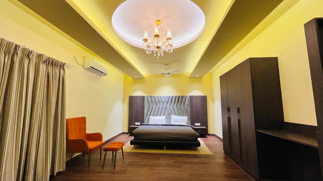 Sargawa The Palace Resort Ambikapur Extérieur photo